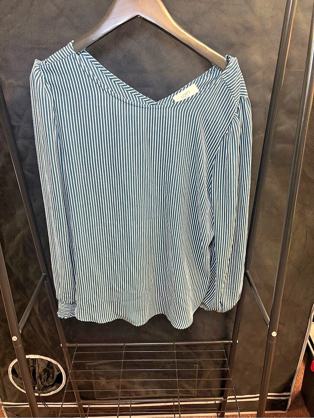 LOFT Striped Blouse in Blue & White Size Medium Like New